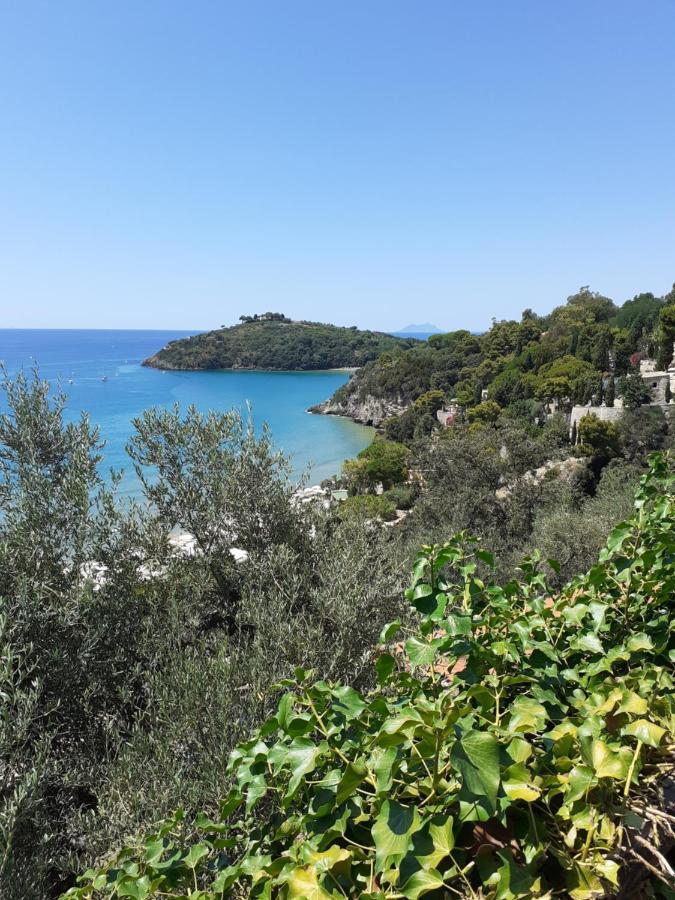 La Bouganville Formia Exterior foto