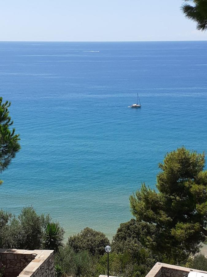 La Bouganville Formia Exterior foto